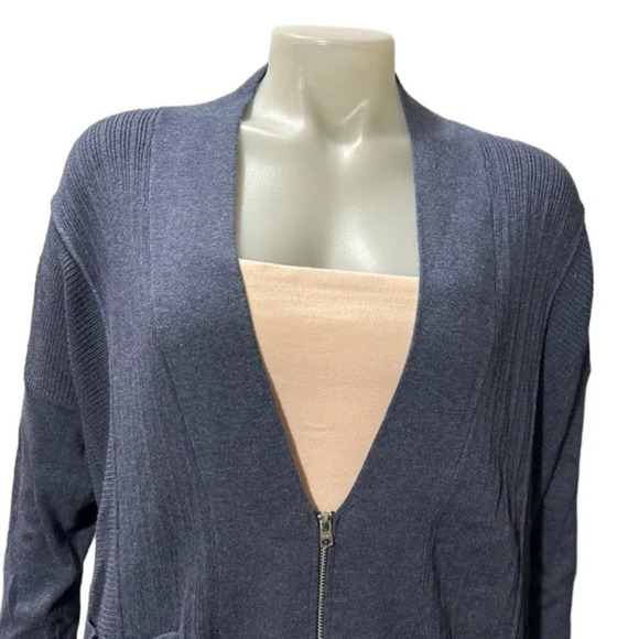 Abercrombie & Fitch Oversized  Knit Zip Up Cardigan Size Medium - Picture 2 of 10